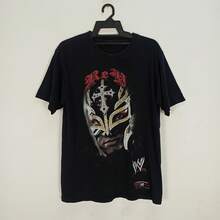 Vintage W.WF Rey Mysterio Wrestling Tshirt - 黑色 - 查看 1