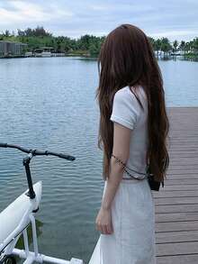 Áo thun dệt kim tay ngắn dáng ôm, cổ chữ V, viền bèo nhún - trắng - Xem 2