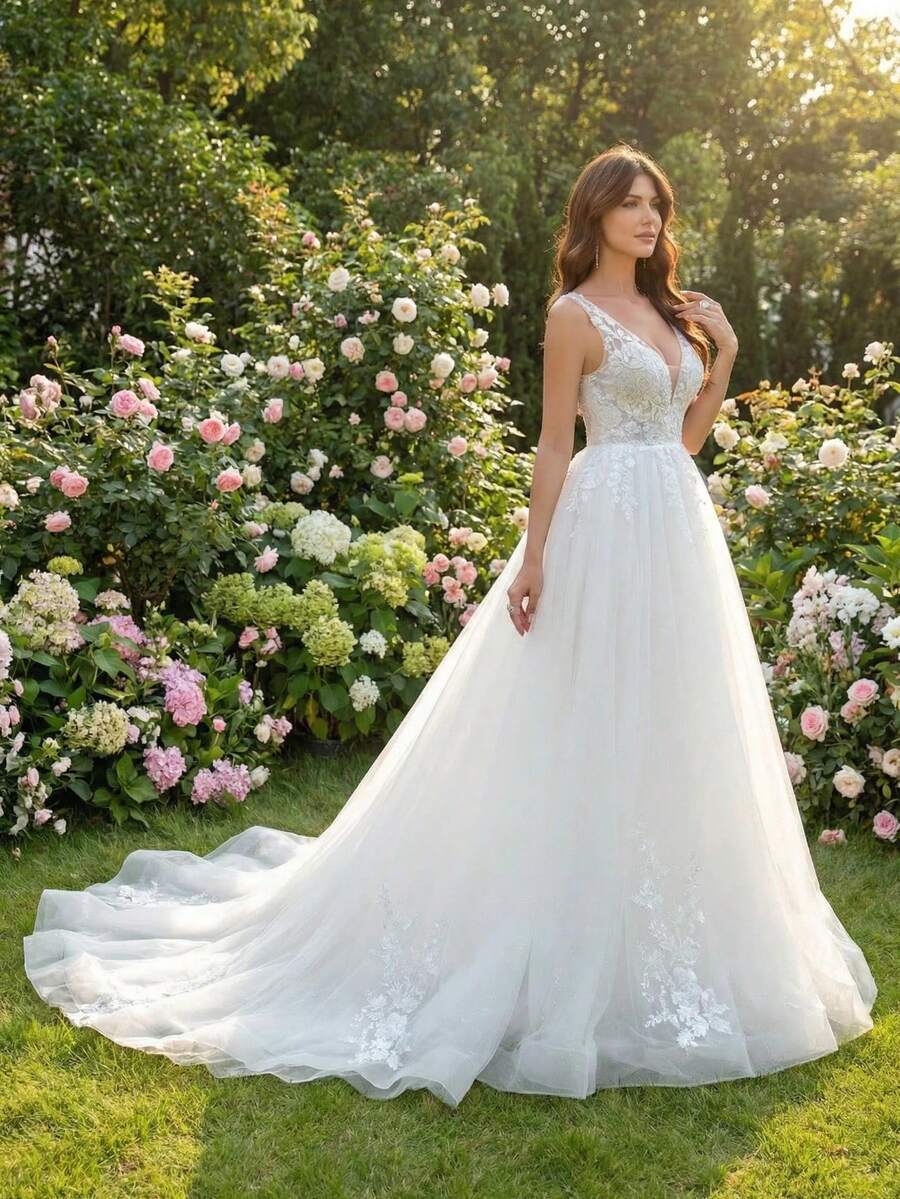 YOUKEFEIER 2025新款法式轻盈婚纱，深V领珠饰露背收腰修身拖尾新娘礼服，简约优雅户外写真礼服，蕾丝雪纺可拆卸长拖尾 - 米色 - 查看 1