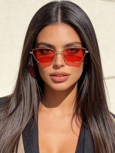 1 pieza de gafas de moda de mujer con montura de ojo de gato dorada, fabricada en aleación metálica, estilo Y2K, accesorios de viaje y vacaciones, selección de temporada, gafas de moda, para días soleados, gafas, adecuadas para looks de fiesta, verano, vuelta al cole, fiestas en la playa, estilo callejero, selfies, vacaciones.