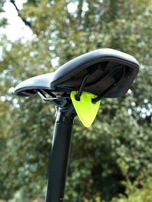 Juego de reflectante para bicicleta: luces de advertencia sin batería, brazaletes y bandas para las piernas ajustables adecuados para bicicletas de carretera y de montaña - incluye luces, brazaletes y bandas para las piernas - Pegatinas reflectantes - Ver 3