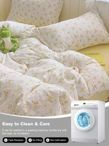 Bộ 3 món ga trải giường họa tiết hoa nhí màu vàng, siêu mềm mại và thoáng khí, được làm từ chất liệu microfiber cao cấp và vải chống nhăn, sử dụng được quanh năm. Có thể giặt máy, chống phai màu, chống xù lông, chống co rút và chống nhăn. Phong cách tối giản tươi mới tạo nên không gian phòng ngủ quyến rũ. Bộ ga trải giường dễ bảo quản, phù hợp với giường cỡ King/Queen/Full/Double. Thích hợp cho nhà ở, ký túc xá, căn hộ, phòng khách, nhà cho thuê nghỉ dưỡng và làm quà tặng. - Nhiều màu - Xem 11