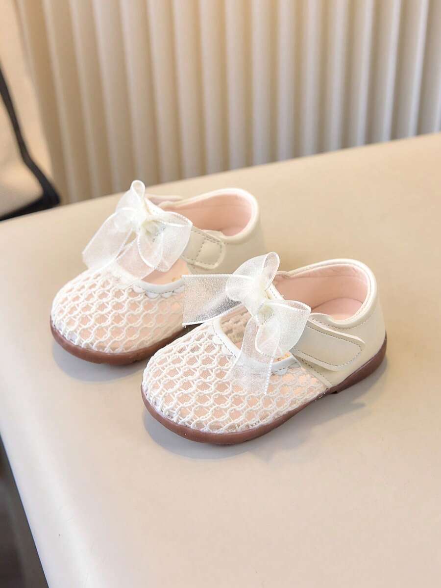 1 Pair Baby Girls' Summer New Lace Net Fabric Princess Flat Sandals, Soft Bottom Casual Toddler Sandals - White - View 1