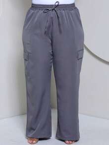 Plus Size Wide-Leg High-Waisted Pants With Cargo Pockets. - Grey - View 4