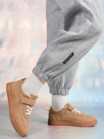 儿童休闲运动鞋，轻便舒适的学生运动鞋，适合14岁及以下儿童，可搭配运动服、休闲装和户外活动，春夏新品上市