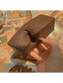 超逼真的黄油棒和巧克力棒形状的减压玩具：这些超级柔软、可捏的Squishee玩具触感柔软，回弹缓慢，设计可爱、富有创意，让你爱不释手。 - 彩色 - 查看 8