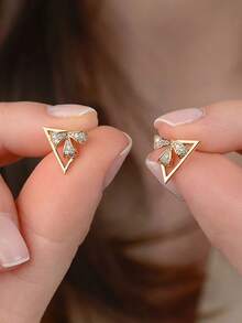 1 Pair Boxed Gold Geometric Triangle Earrings With Sparkling Rhinestone Bow, Sweet & Fashionable Jewelry, Suitable For Daily Wear And Parties, Ideal Gift - Gold - View 8