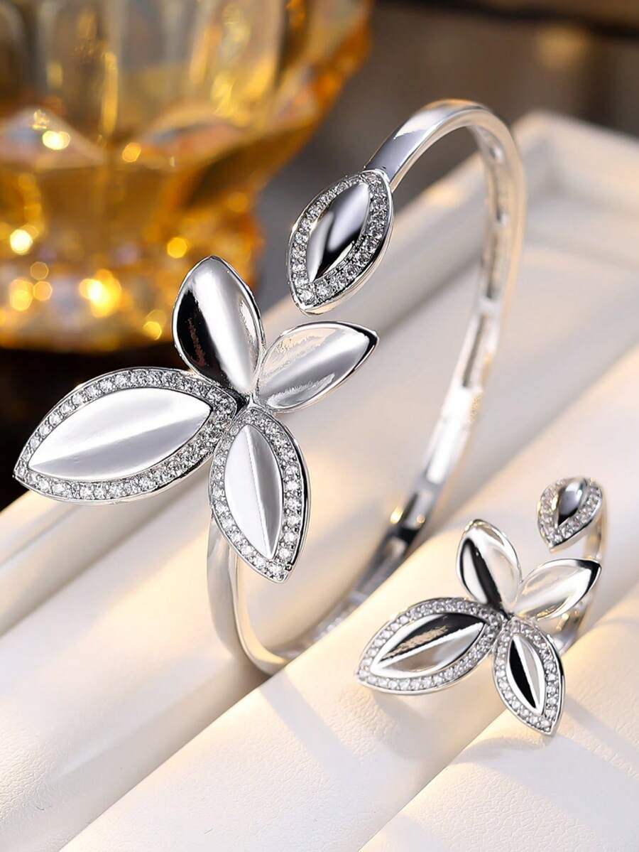 2pcs Set Minimalist Four-Leaf Butterfly Design Luxury Bracelet & Ring Set, Suitable For Women's Daily Wear & Gift