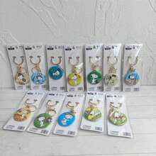 SNOOPY 1pc Keychain, Classic Peanuts Comic Peripheral, And Cute. Round Shape And Cute Texture, It Is Both A Keychain And An Exquisite Badge, Versatile. Versatile Style, Suitable For Various Scenarios Such As Student Backpacks, Carry On Bags, Car Keys, Etc., Easily Adding Points To Daily Dressing - Multicolor - View 2