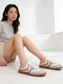 2026 春季复古德式女士套脚鞋，浅灰色和杏色透气打孔软底休闲乐福鞋，套脚设计，适合学生和通勤，网红 Gump 拖鞋 - 卡其色 - 查看 9