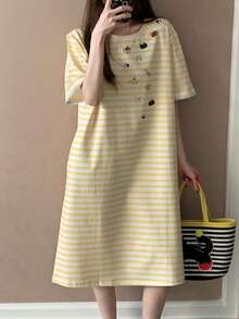 Áo ngủ tay ngắn dáng lưỡi liềm bất đối xứng kẻ sọc vàng, thích hợp cho mùa xuân/hè. - Màu vàng - Xem 3