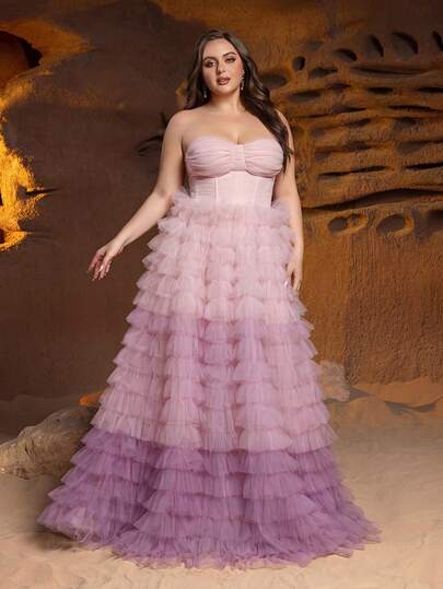 Faeriesty 优雅无肩带多层薄纱晚礼服，适合新娘写真、婚礼仪式、正式晚宴、盛大庆典、浪漫周年纪念日等场合。