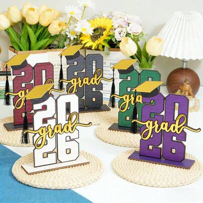 AFYPRTY 1pc 2026 Graduation Class Wooden Desktop Decor, Size 20x15cm, Made Of Natural Wood Material, With Graduation Cap And "Graduation" Pattern, Can Be Placed Upright, Suitable For Graduation Party, Ceremony, Banquet, Home And Office Graduation Celebration
