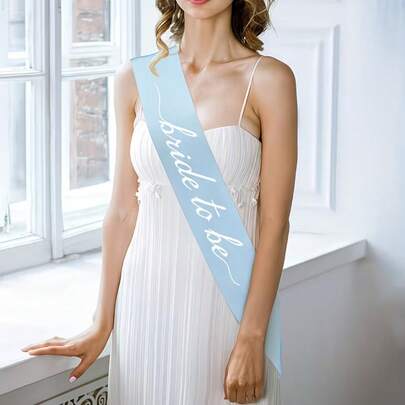 1Set,Bride To Be Sash With Light Blue & White Canvas Shoulder Strap - Elegant Wedding Party Accessory For Bachelorette Showers, Bridal Showers & Bridal Party Decorations, Bridesmaid Gifts, Bridal Shower Gift, Floral Pattern Sash, Quality Print Detail