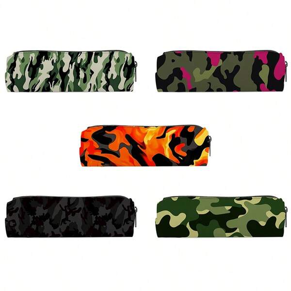 迷彩风格文具笔袋。简约轻便，方便携带，采用可水洗涤纶材质。大容量笔袋，文具收纳包，也可作化妆刷收纳袋使用，适合学生和上班族。