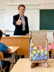 1个星形奖励罐，酷炫教学奖励罐，教室星形贴纸，公告栏家庭教室星形奖励定期训练表，办公及学校用品 > 学校及教育用品 > 教学用品 > 教学工具 - 獎勵罐 - 查看 4