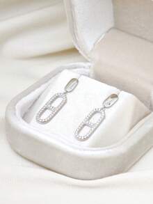 一对时尚闪亮立方氧化锆水滴耳环，镀铜镶嵌真锆耳环，适合婚礼和音乐节佩戴。 - 銀色 - 查看 3