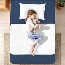 DUJUIKE Reusable Waterproof Changing Pad,Washable, Anti-Slip Absorbent, Waterproof Washable Mattress Protector, Suitable For Women During Menstruation, Incontinence, Bedwetting, Also Suitable For Adults And Elderly - White - View 3