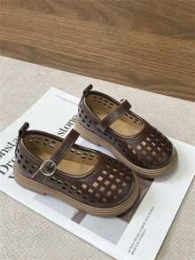 1 đôi giày da thật màu nâu dễ thương, thiết kế khoét rỗng, có đệm massage, đế mềm chống trượt cho bé, thích hợp cho mùa xuân, hè, thu và đông. - màu nâu - Xem 2