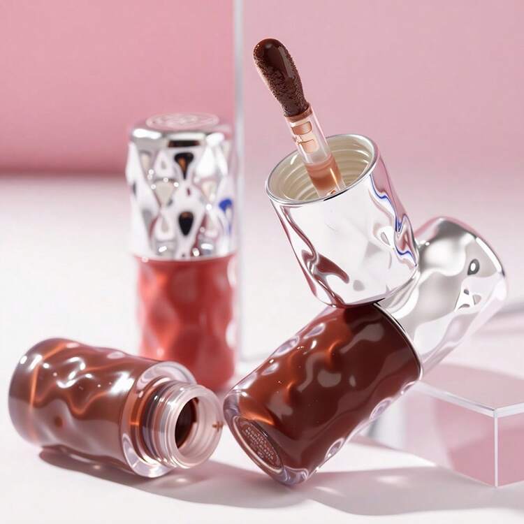 beauty glazed 滋养丰盈唇部精华，蕴含肽和角鲨烷，提供保湿润色唇部护理。这款滋养润唇膏有助于打造光泽、柔滑、水润的双唇。 - #103 - 查看 9