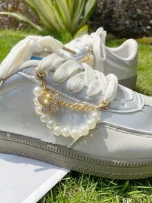 Bộ 2 phụ kiện trang trí hình bướm pha lê và nơ ngọc trai thanh lịch, có thể tháo rời, dùng để trang trí giày bốt, giày thể thao, ba lô - Món quà hoàn hảo cho các dịp lễ, tiệc tùng và những sự kiện đặc biệt. - Vàng - Xem 3