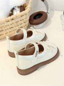 1双米色蝴蝶结可爱时尚珍珠设计软底防滑平底婴儿鞋/儿童鞋，适合春、夏、秋、冬四季穿着。 - 米色 - 查看 3