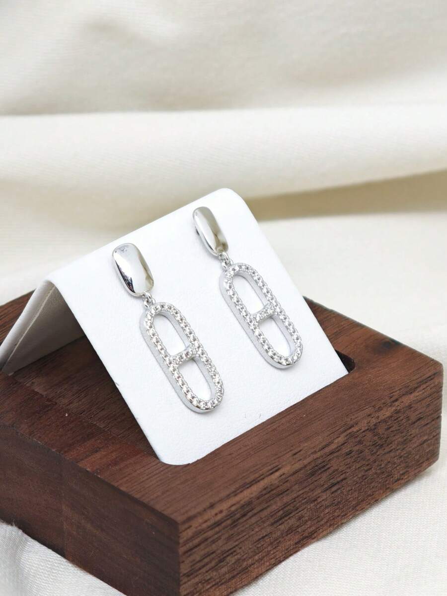 一对时尚闪亮立方氧化锆水滴耳环，镀铜镶嵌真锆耳环，适合婚礼和音乐节佩戴。 - 銀色 - 查看 1