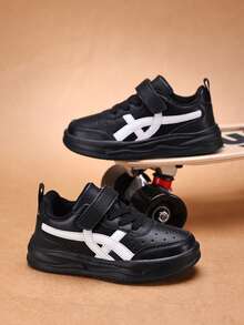 男童黑色休闲运动鞋，白色点缀，魔术贴搭扣，防滑PU皮革学生鞋 - 黑色 - 查看 6