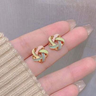 2只星形丝带缠绕耳环，时尚独特，适合女性日常佩戴