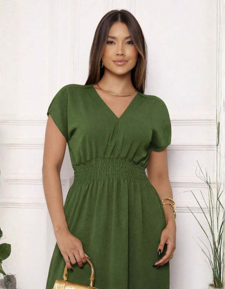 Vestido Longo com Babado Elegante Gola V Evangélico com Lastéx - Verde Escuro - Visão 2