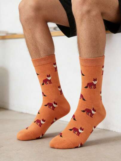 1 Pair Men's Orange Base Red Fox Pattern Mid-Calf Socks, & Versatile For All Seasons