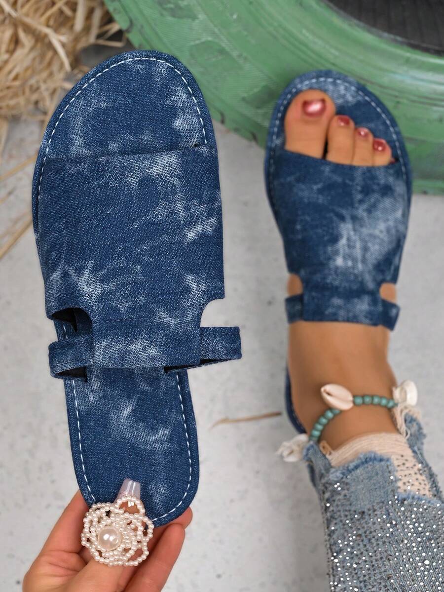 Plus Size Women's Solid Color Slide Sandals, Casual Open Toe Flat Summer Shoes, Lightweight Slip-On Sandals - Navy Blue - View 1