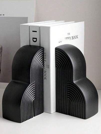 2pcs/Set Fashionable Resin Bookends, Arched Matte Striped Bookends, Black/White Decor Ornaments, Suitable For Home Office Desk Bookshelf Decoration, Housewarming New Year Gift