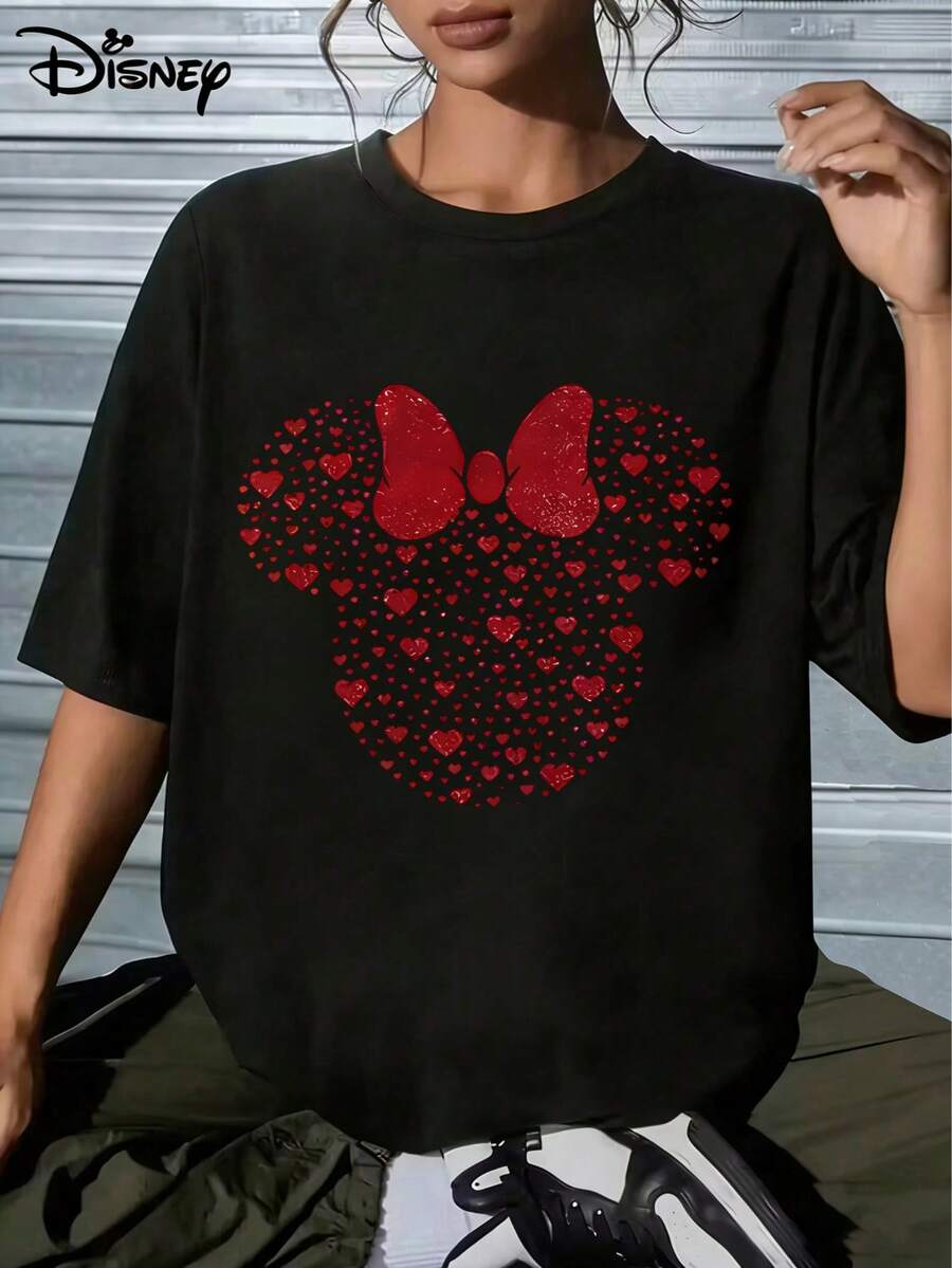 With Minnie Mouse's Heart Silhouette As The Core Design Element, This Romantic And Versatile Gift Makes It An Ideal Present For Disney Fans Or Partners; Suitable For: Holiday Gifts, Themed Parties.Made From Soft, Comfortable, And Durable Pure Cotton, This Is An Ideal Choice For Spring And Summer. This Crew Neck T-Shirt Is Suitable For Various Occasions, Including Everyday Wear, Shopping, Parties, Travel, And Gatherings, And Also Makes A Thoughtful Gift. - 黑色 - 查看 1