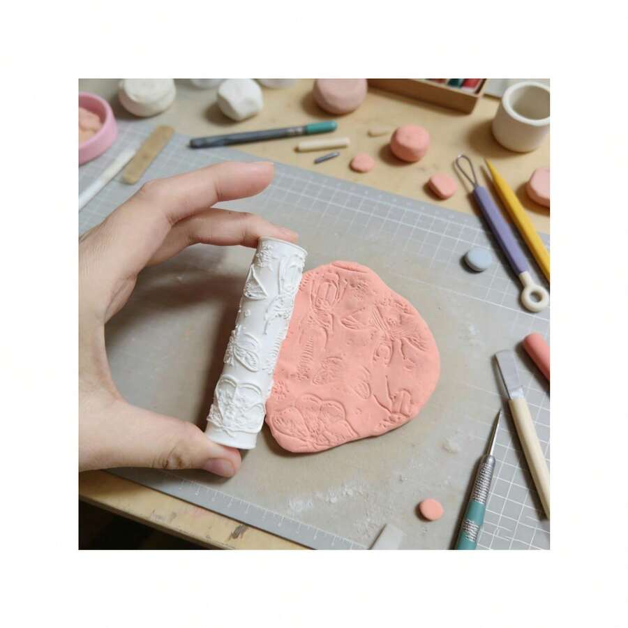 1pc Insect Themed Clay Rolling Stamp Tool - Plastic Material, Suitable For Pottery, DIY Crafts, With Insect Patterns (Bee, Beetle, Ant), Ideal For Entomology Projects, Home Decor Makers, Clay Stamp Gift For Pottery Enthusiasts