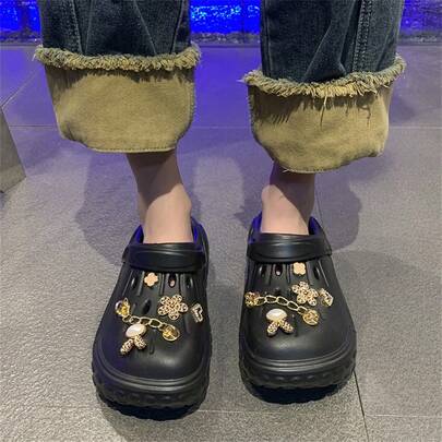 女士时尚平底镂空凉鞋，厚底室内外沙滩拖鞋，新款上市