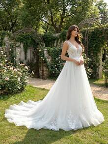 YOUKEFEIER 2025新款法式轻盈婚纱，深V领珠饰露背收腰修身拖尾新娘礼服，简约优雅户外写真礼服，蕾丝雪纺可拆卸长拖尾 - 米色 - 查看 9