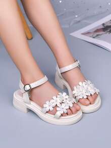 2026 Summer Beach Shoes New Kids Shoes Toddler Flower Pearl Soft Bottom Fashion Non-Slip Princess Sandals For Girls - White - View 1
