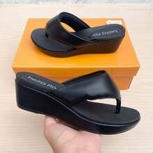 Beira Rio Women's High Heel Sandal - Black - View 2