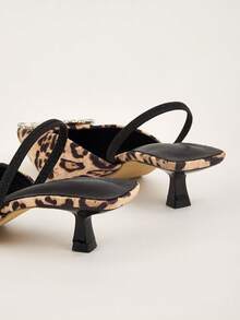 2026 Women's New Comfortable Crystal Buckle Pointed Toe High Heels (Asymmetrical Cutting Uppers) - Leopard Print Apricot - View 2