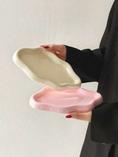 优雅的单件云朵形陶瓷托盘 - 单层奢华珠宝和香水展示架，是家居、客厅和办公室钥匙收纳的时尚之选 - 婚礼、复活节和情人节的完美礼物。