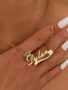 This Stainless Steel Pendant Necklace Features A Custom Four-Leaf Clover Crown Design, Making It A Perfect Choice For Everyday Wear, Holiday Gifts, Valentine's Day, And Mother's Day. - Multicolor - View 3