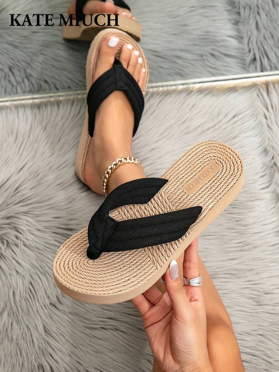 Women's Spring/Summer New Fashion Street Style INS Black Flip Flops, Suitable For Pairing With Dresses For Beach Vacation, Beach BBQ, Valentine's Day Date, Street Wear. French Minimalist Retro Sweet Cute Black Ladies Sandals, Beach Holiday Shoes - Black - View 1