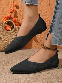 2025新款女士尖头平底鞋 - 黑色针织弹力鞋，低帮尖头显瘦乐福鞋，舒适透气软底一脚蹬鞋，百搭通勤休闲奶奶鞋，编织纹理简约平底鞋 - 黑色 - 查看 3