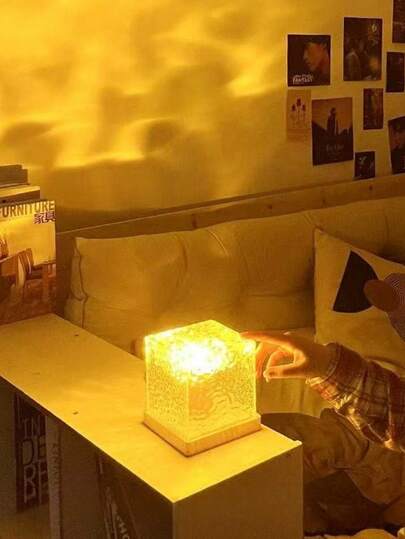 1 pieza Lámpara de proyección de luces del norte con olas de agua, control táctil y remoto, 16 colores de iluminación, crea un ambiente romántico y acogedor, lámpara de ambiente RGB, adecuada para dormitorio, sala de juegos y decoración de fiestas | Regalo ideal de cumpleaños y festividades para todas las edades