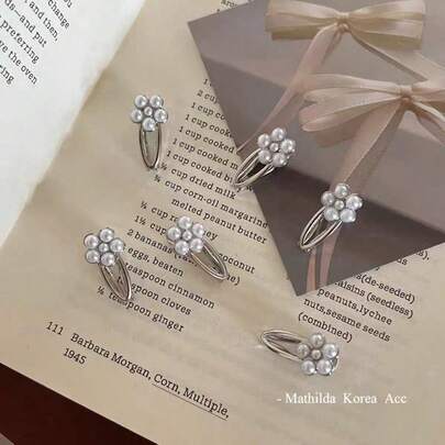 Zarte Perlenblumen Pony Clip, Mini Metall Haarklammern Haarspangen Accessoires