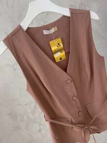 Elegant Formal Ensemble Consisting Of A V-Neck Vest With Tie Detail And A Midi Skirt With A Slit | Sophisticated Cut | Marrant - 卡其色 - 查看 3