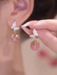 1对时尚小众设计粉色水钻树脂球形耳坠，蝴蝶仿猫眼石耳环，百搭优雅女士耳环 - 粉色 - 查看 1