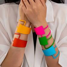 1pc Fashionable Exquisite Elegant Oversized Personalized Painted Geometric Wide Bangle Bracelet, Suitable For Women's Daily Wear - Multicolor - View 2