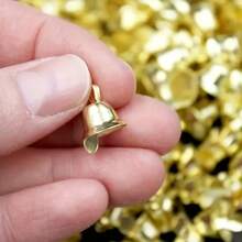 50/100个迷你金色铃铛吊坠 - 闪亮金属圣诞节和感恩节装饰品，适合DIY工艺品和节日装饰 | 闪亮铃铛吊坠 | 耐用金属饰品，圣诞吊坠 - 金色 - 查看 4